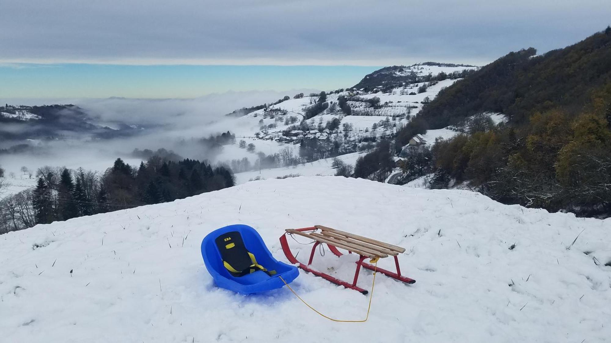 Un Pied Devant L'Autre Sainte-Marie-D'Alvey エクステリア 写真